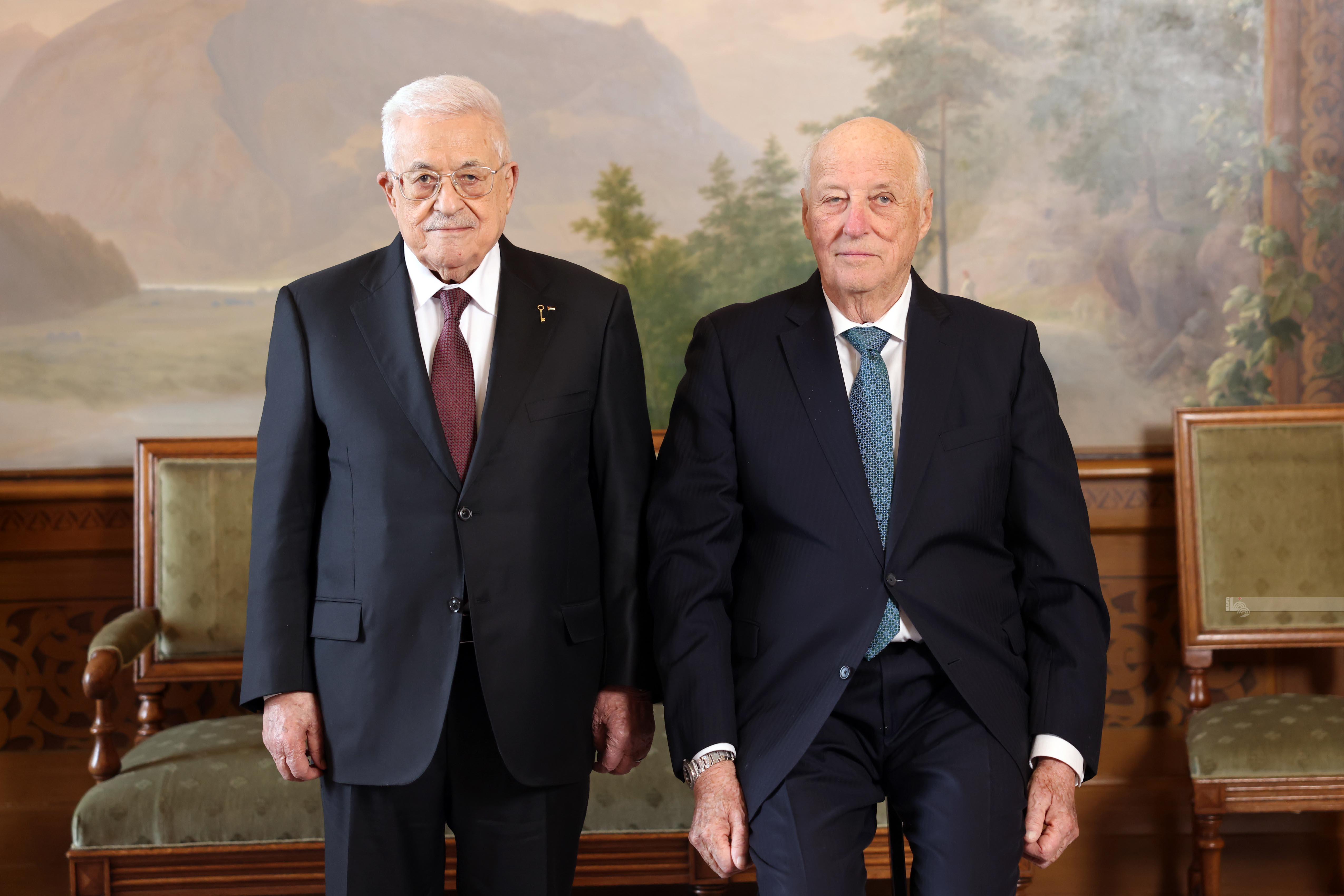 President Abbas meets Norway’s King Harald V in Oslo