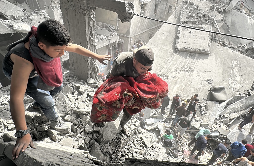 UPDATE: 30 civilians killed, including eight children, others injured in new Israeli massacre in Gaza’s Shuja'iyya neighborhood 