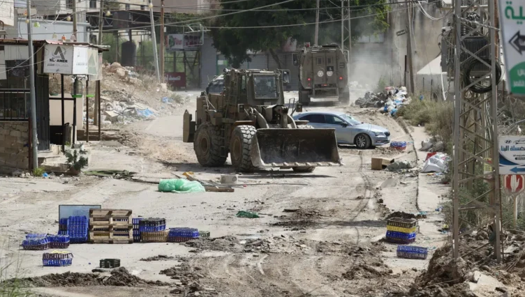 Israeli forces continue wide-scale offensive in Qabatiya, resulting in multiple fatalities and injuries