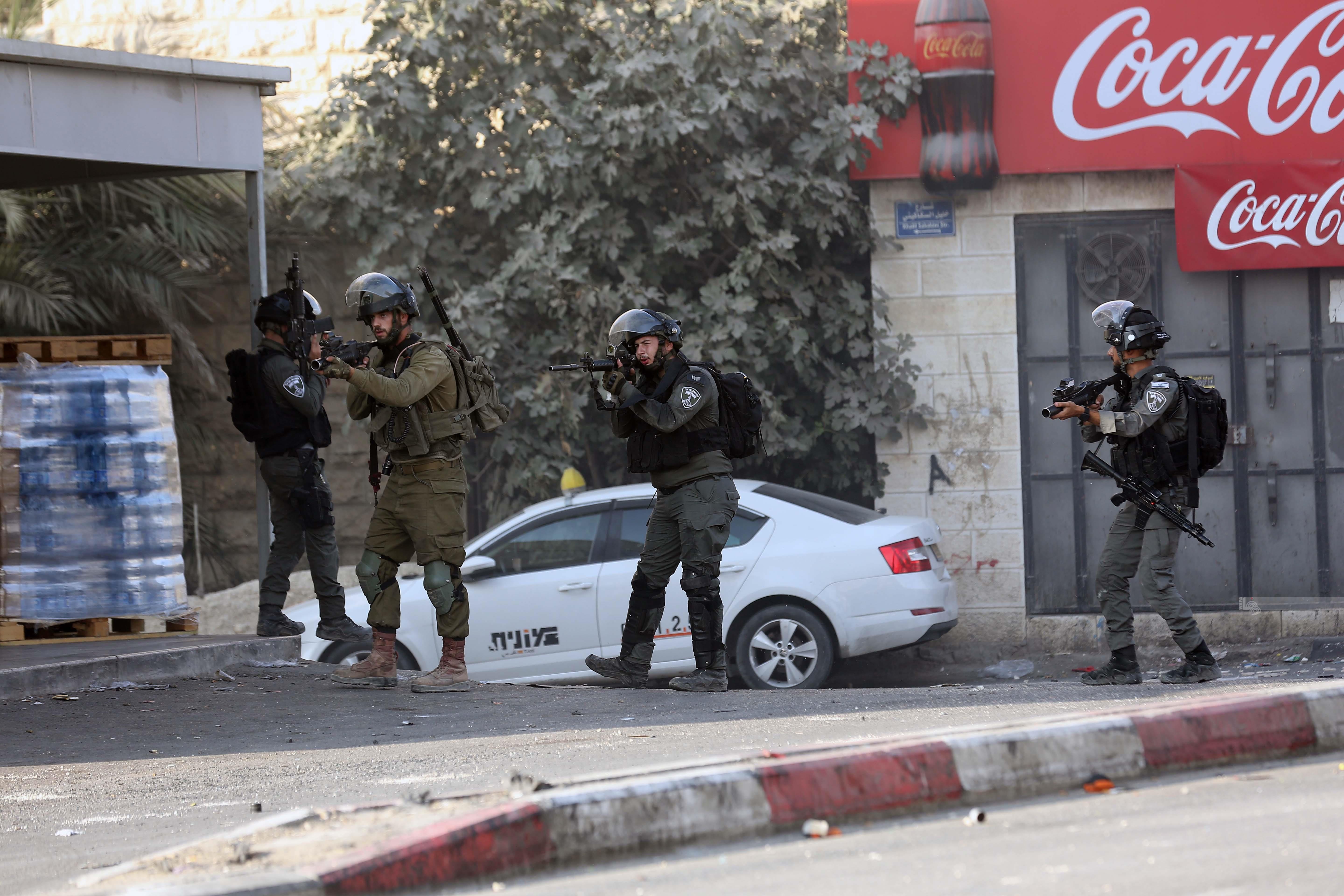 Israeli forces damage shop contents, steal money near Ramallah