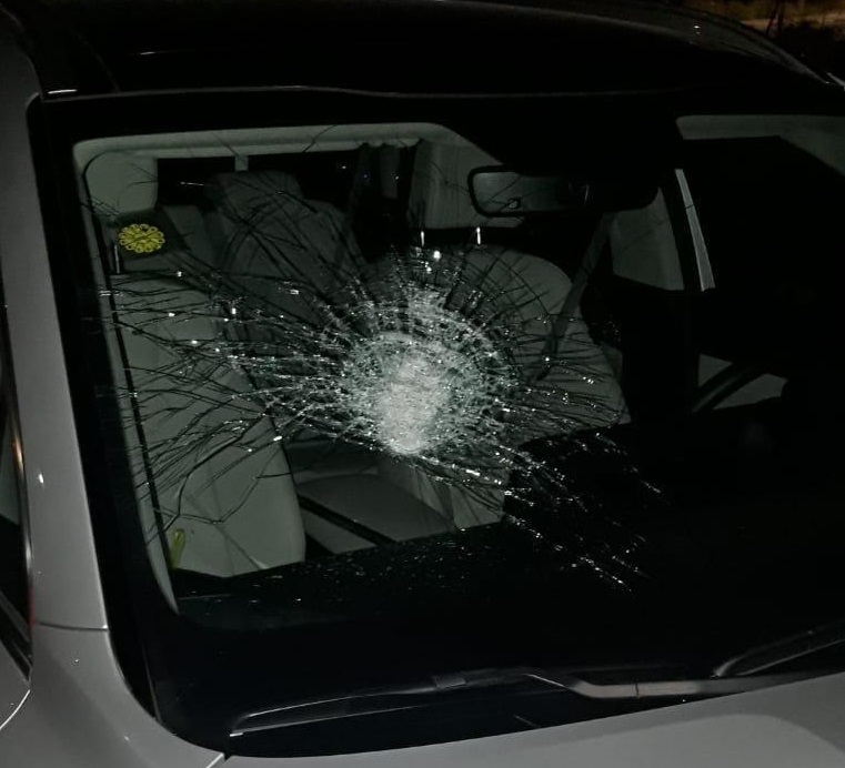 Settlers attack Palestinian vehicles northwest of Nablus, injuries reported 
