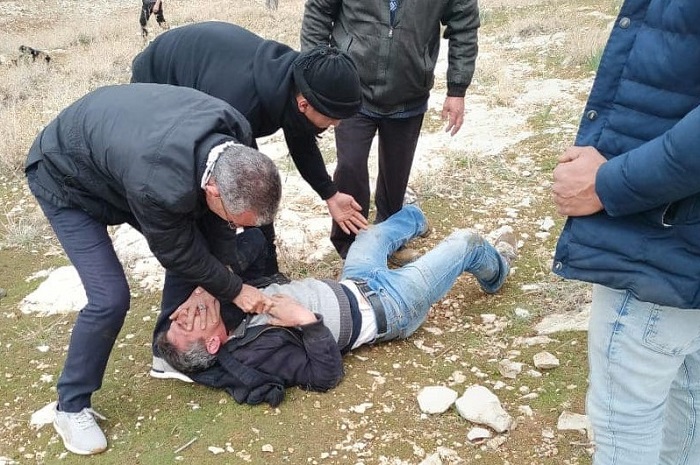 Three Palestinians injured in an attack by settlers near Bethlehem 