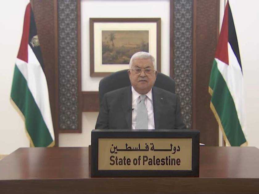 President Abbas discusses situation in Ein al-Hilweh refugee camp with Lebanon's caretaker premier, security chief