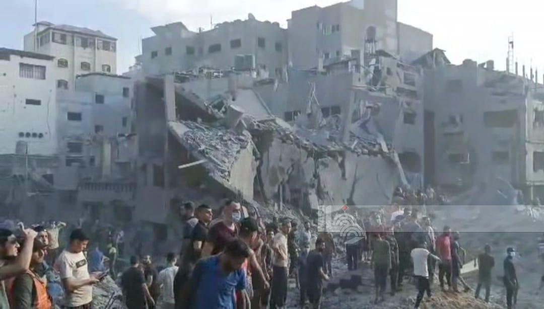Several civilians killed and injured in Israeli shelling of a house in northern Gaza