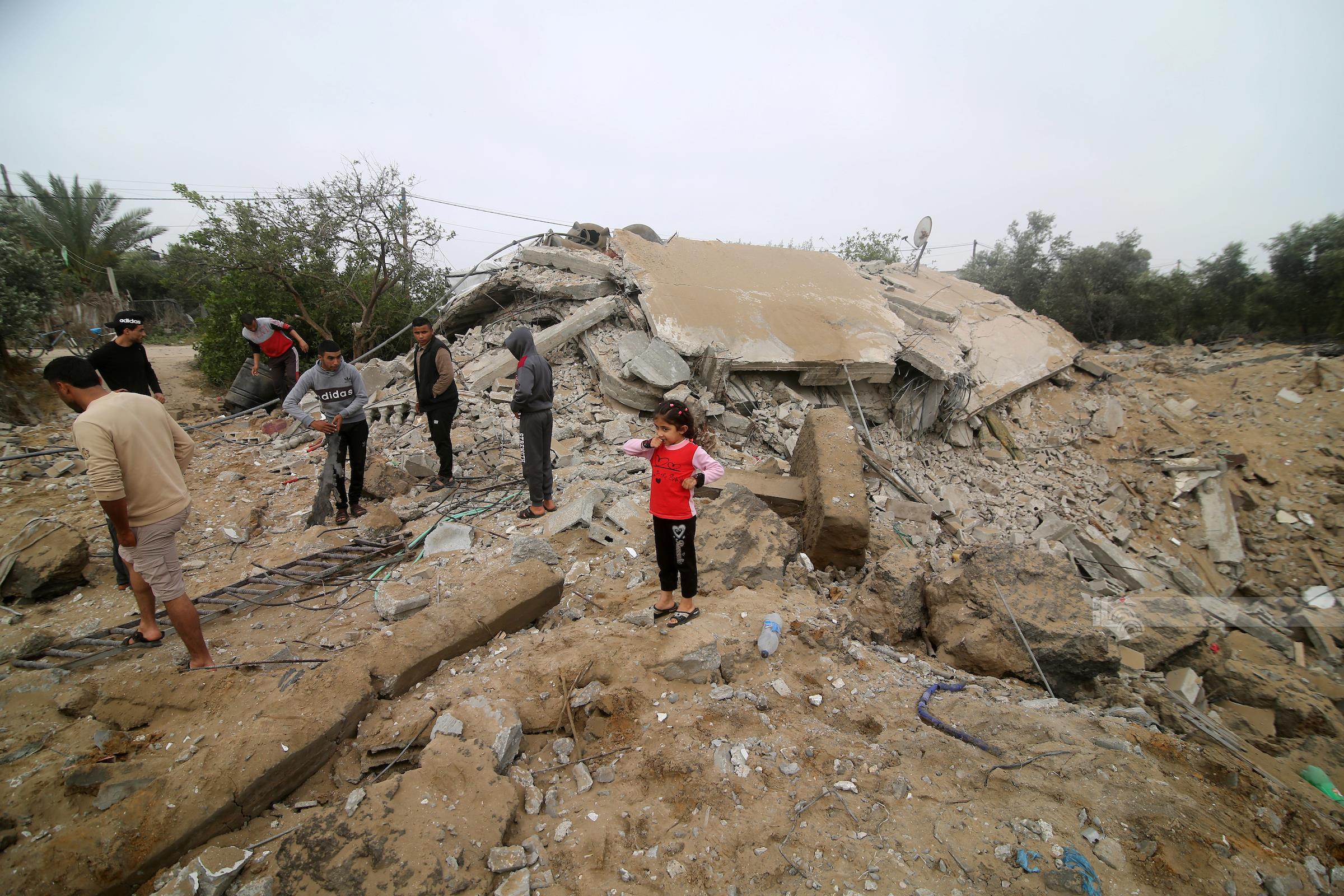 Three Palestinians killed, other injured, in Israeli airstrike on civilian building in Gaza
