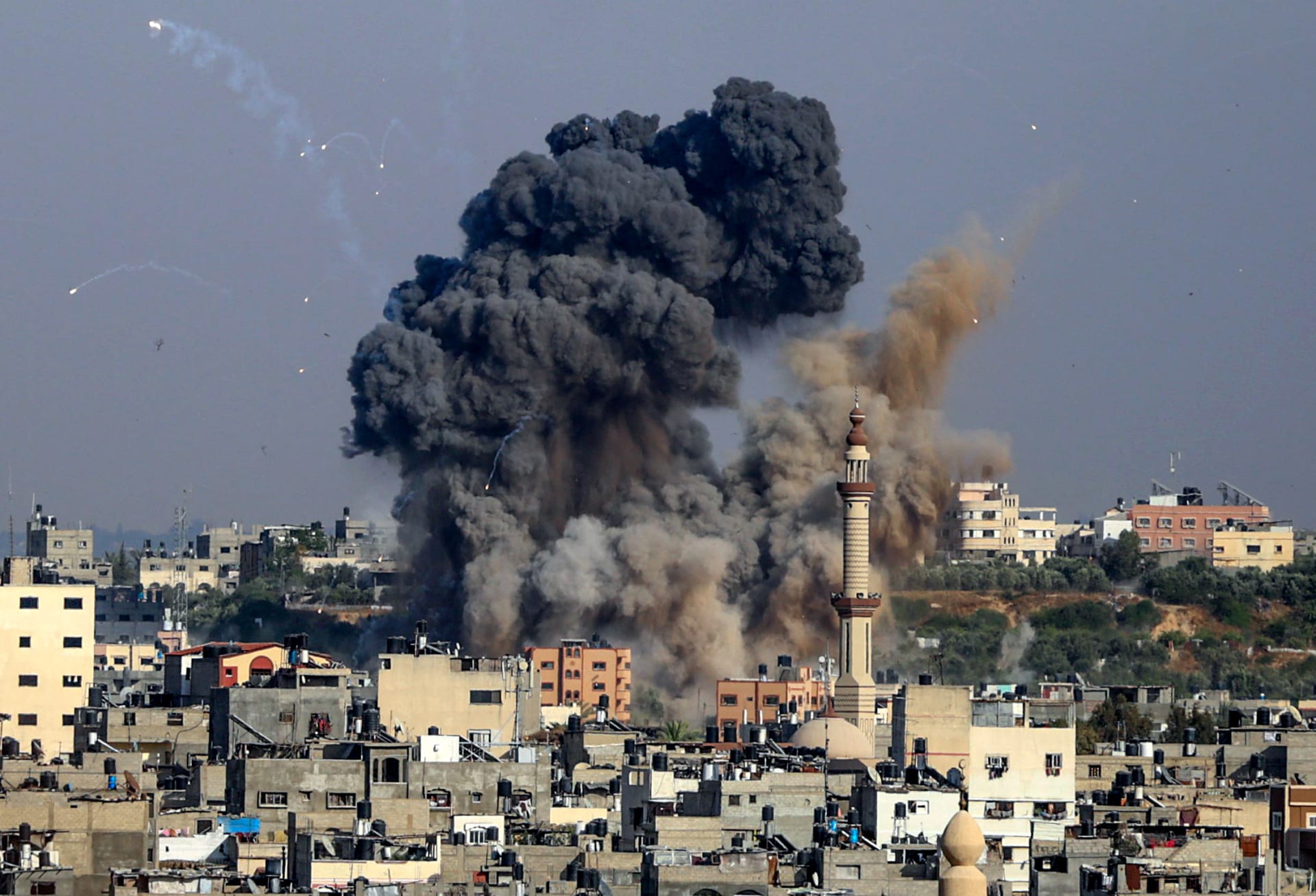 Ten Palestinians killed in Israel's ongoing airstrikes on Gaza 