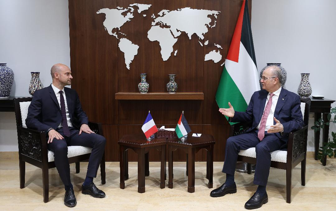 PM Mustafa, French Foreign Minister discuss efforts to end genocidal war waged against Palestinians in Gaza 