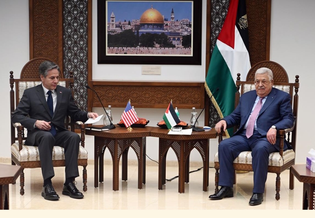President Abbas affirms commitment to international references as he welcomes US Secretary of State