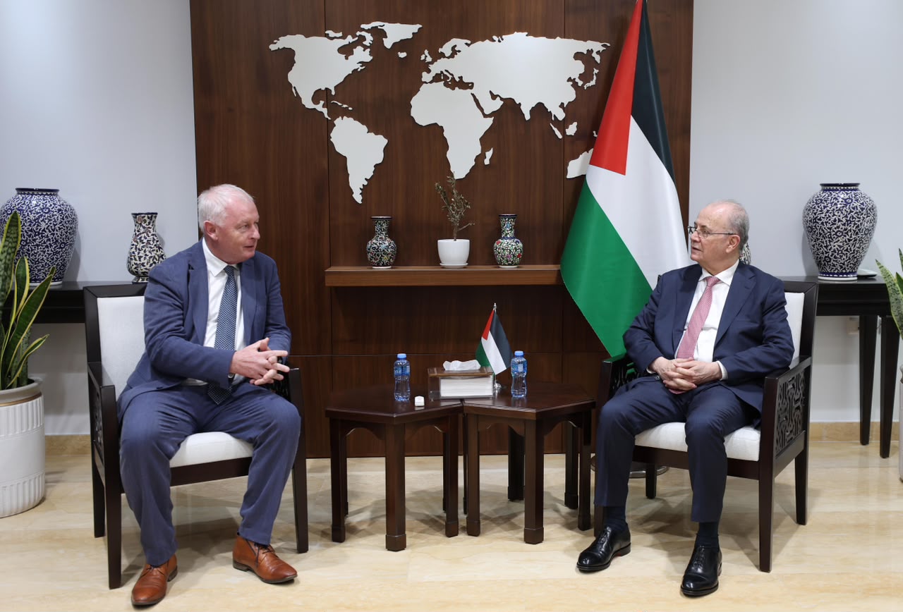 PM Mustafa discusses labor market conditions and employment opportunities with ITUC