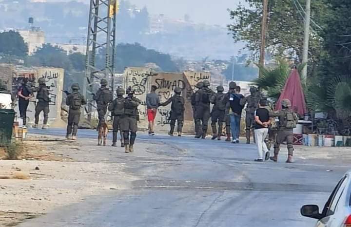 Israeli forces detain 42 Palestinians in large-scale West Bank raids