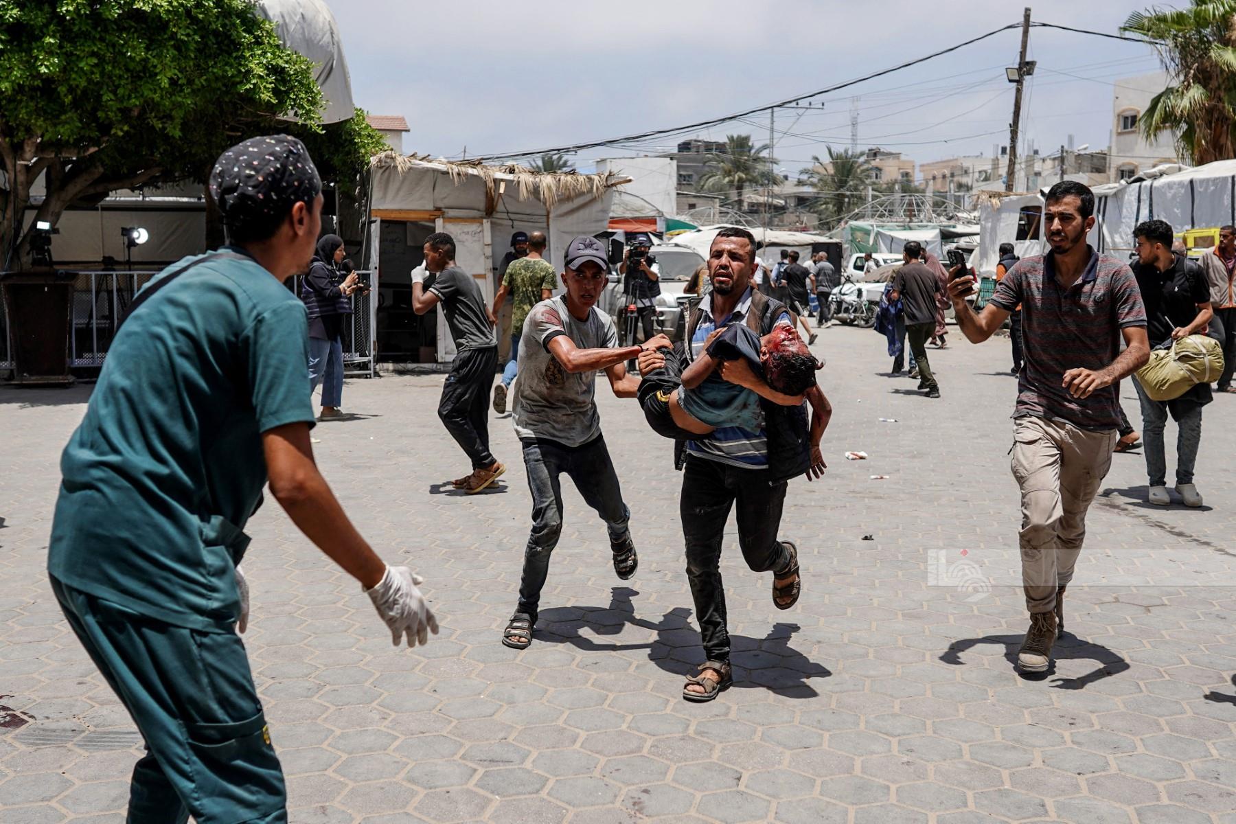 Five civilians killed in Israeli airstrike on gathering of citizens in central Gaza City 