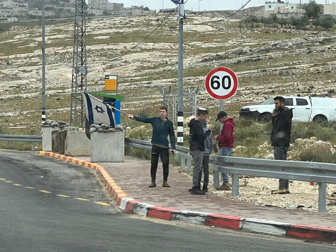 Israeli settlers provoke Palestinians near Bethlehem