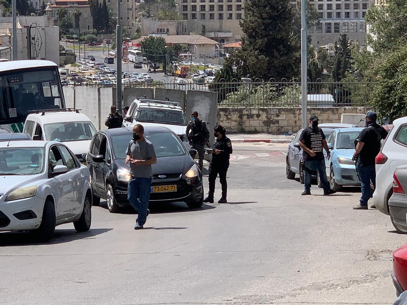 Israeli police raid East Jerusalem hotel to suppress an event on Palestinian elections