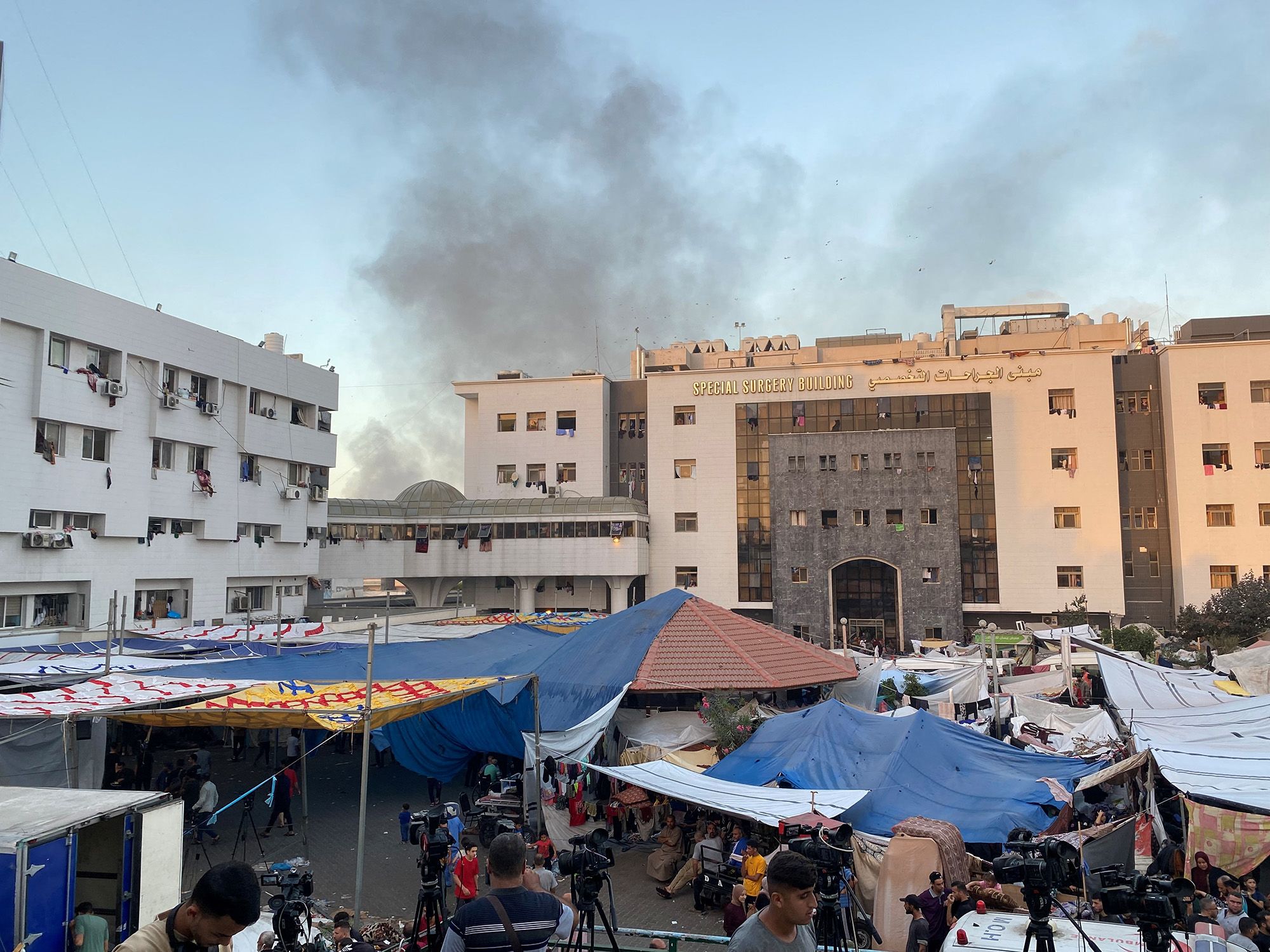 Israeli army detonates upper floor of main building in Gaza City's Al-Shifa Medical Complex