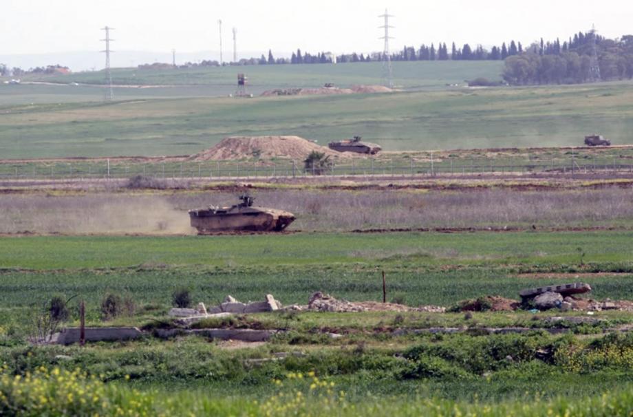 Israeli tanks infiltrate northern Gaza Strip borders, level and destroy lands