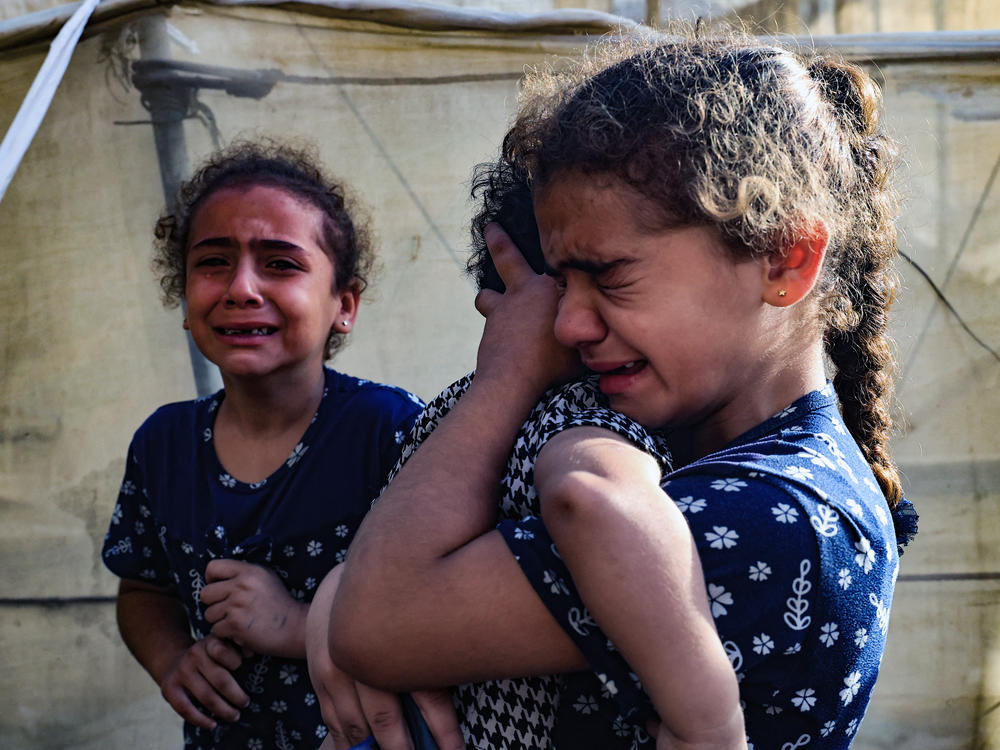 18,000 children in Gaza without protection, UN official reports