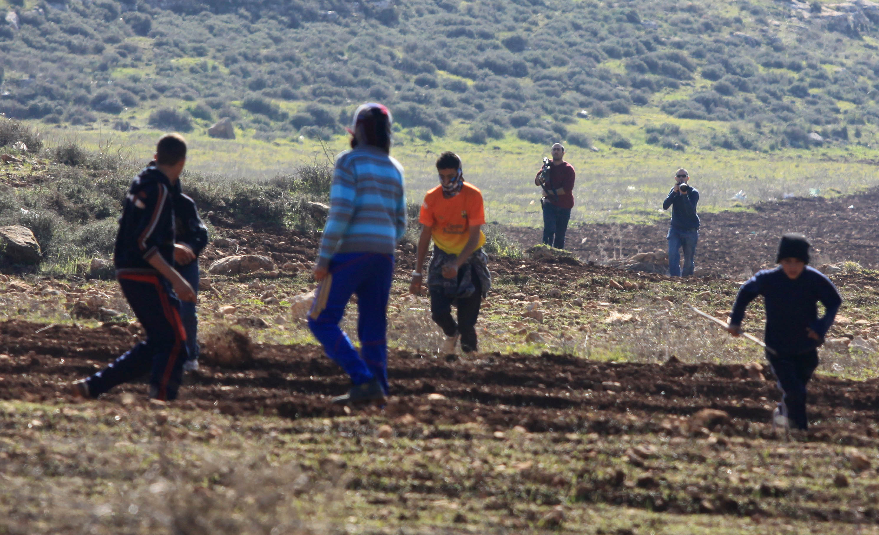 Villagers fend off extremist settlers attacking two villages near Nablus