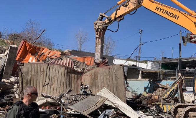 Israeli occupation forces demolish two tourist villas in Jericho