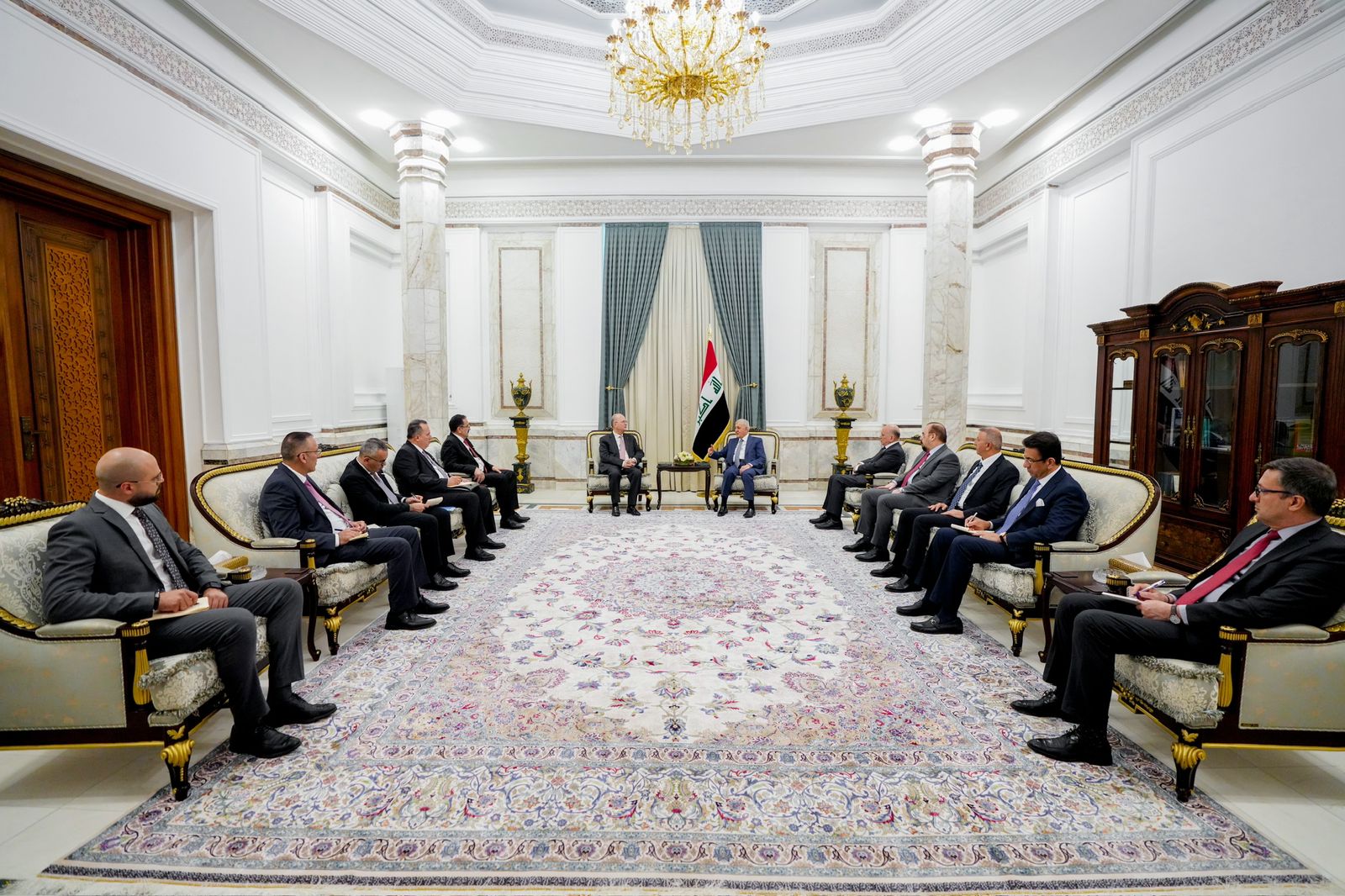 Prime Minister holds meetings with top Iraqi leaders in Baghdad 