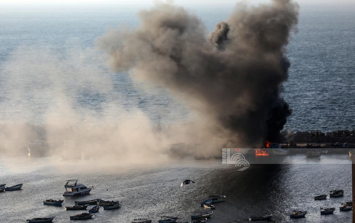 Israeli warplanes, warships bomb civilian areas in Gaza 