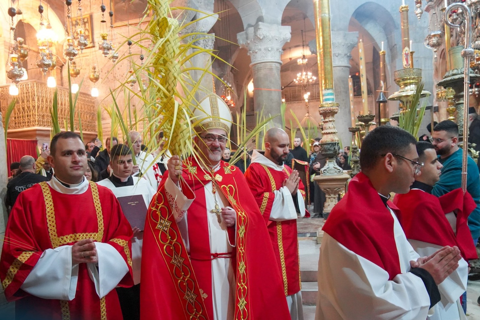 Israeli police prevent Latin patriarch from entering Church of the Holy Sepulchre 