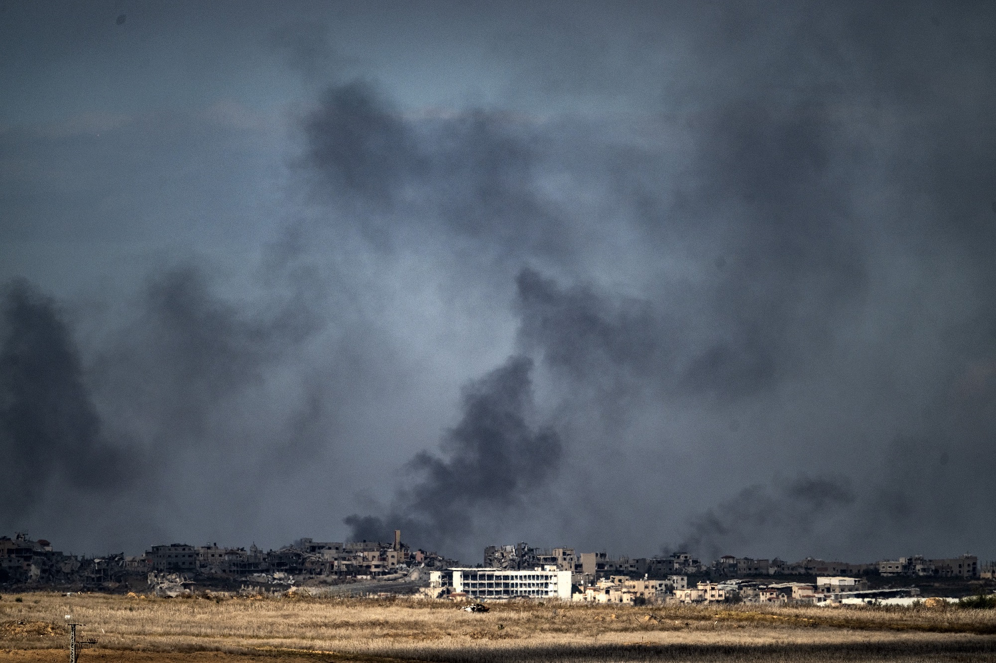 Injuries reported as Israeli airstrikes hit Gaza ahead of ceasefire 