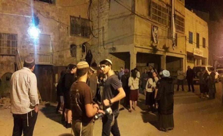 Israeli settlers attack Palestinian houses in Nablus-district town