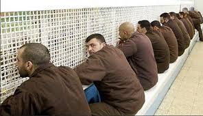 Protesting ban on family visit, Palestinian political prisoners in Israel refuse to accept meal