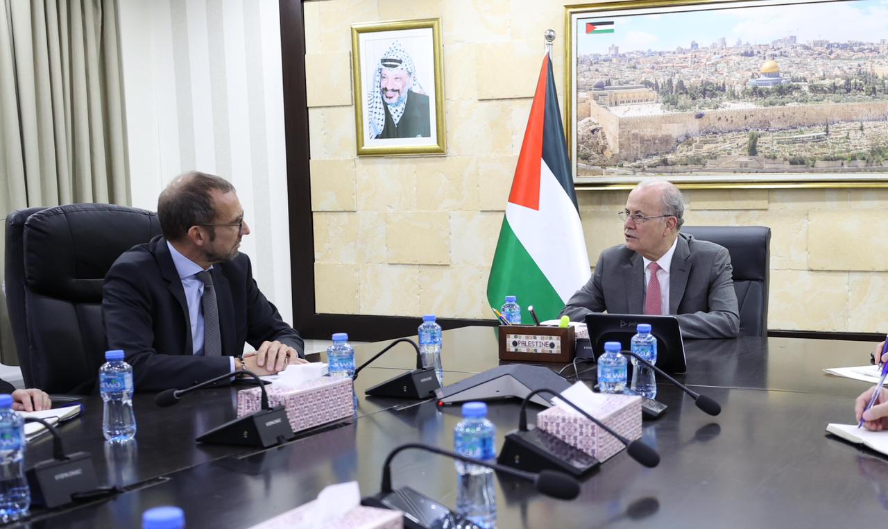 PM Mustafa, German Defense Committee Chair discuss Gaza ceasefire and reconstruction efforts