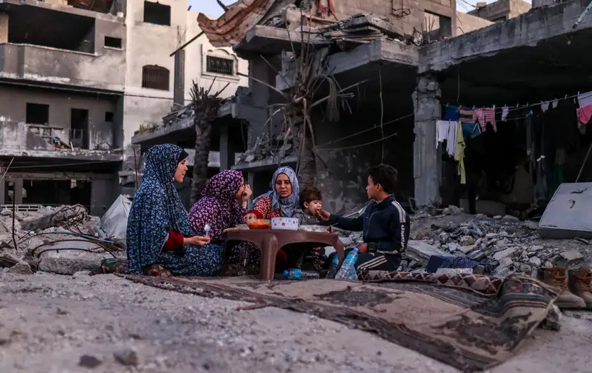 Gaza in the first week of Ramadan: No food, no water, no mosques for prayer